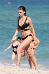 Madison Hendrik om Bikini - Miami 12/08/2017