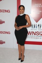 Niecy Nash – “Downsizing” Red Carpet in Los Angeles