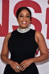 Niecy Nash – “Downsizing” Red Carpet in Los Angeles