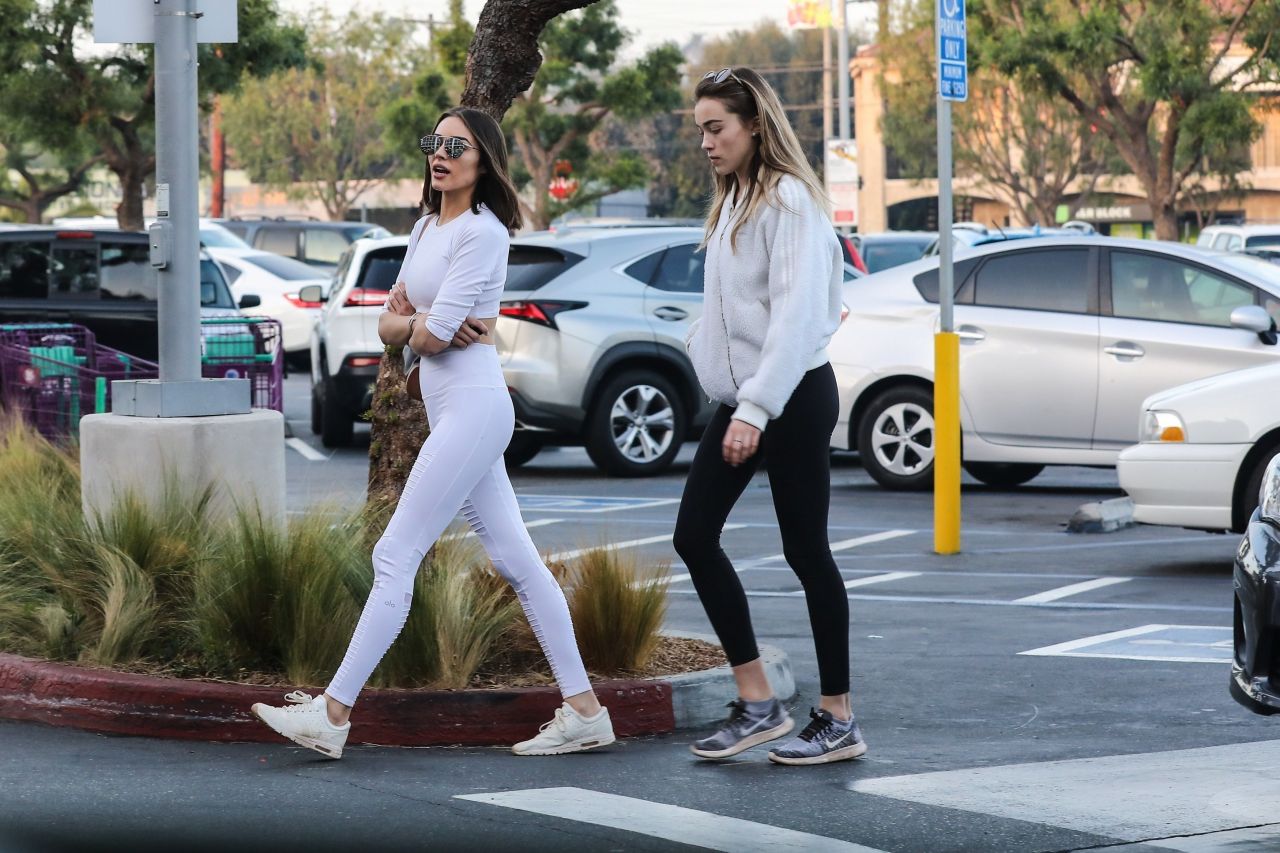 Olivia Culpo in Tights Shops for Groceries at Whole Foods • CelebMafia