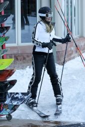 Paris Hilton in Aspen