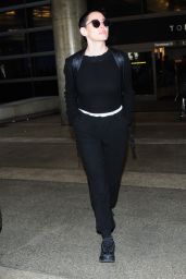 Rose McGowan at LAX International Airport in Los Angeles 12/04/2017