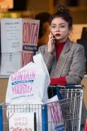 Sarah Hyland - Leaves The Container Store in Los Angeles