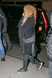 Shakira - Arriving at the Hunt & Fish Club in NYC