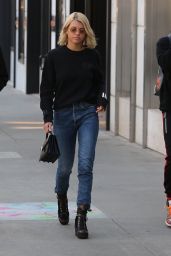 Sofia Richie Shopping in Beverly Hills 12/16/2017