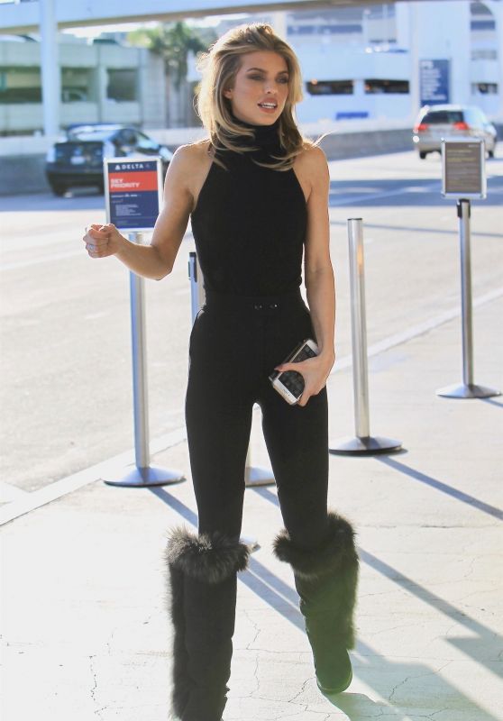 AnnaLynne McCord at LAX in Los Angeles 01/22/2018
