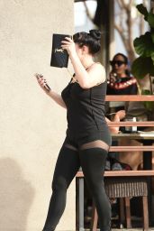 Ariel Winter Street Style - Out in Los Angeles 01/30/2018