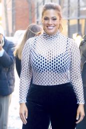 Ashley Graham - Leaving The View in NYC