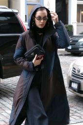 Bella Hadid is Stylish in NYC 01/28/2018