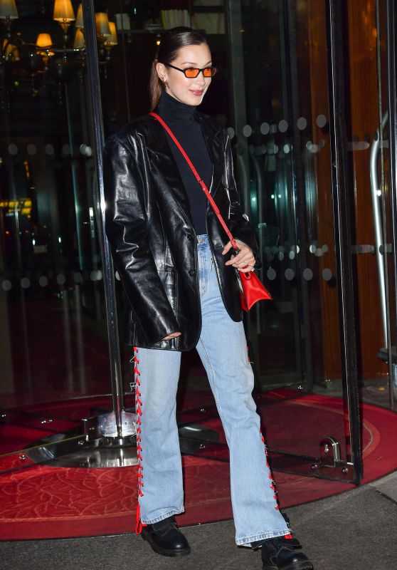 Bella Hadid - Leaving Her Hotel in Paris 01/25/2018