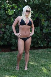 Brooke Hogan in a Black Bikini - Photshoot in Miami