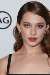Cailee Spaeny – Marie Claire Image Makers Awards in Los Angeles