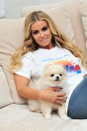 Carmen Electra - Playing With Her Dog Rocky