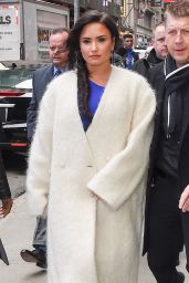 Demi Lovato Leaves Good Morning America Show in NYC 01/24/2018