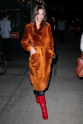 Emily Ratajkowski Night Out Style - New York City 01/24/2018