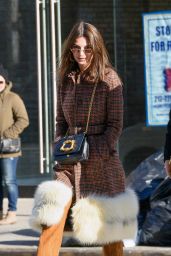 Emily Ratajkowski Winter Street Style - NYC 01/02/2018