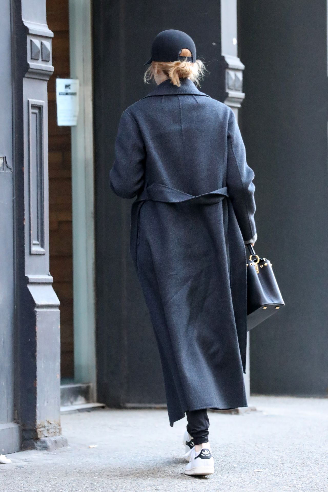 Emma Stone Out in New York City 01/25/2018 • CelebMafia