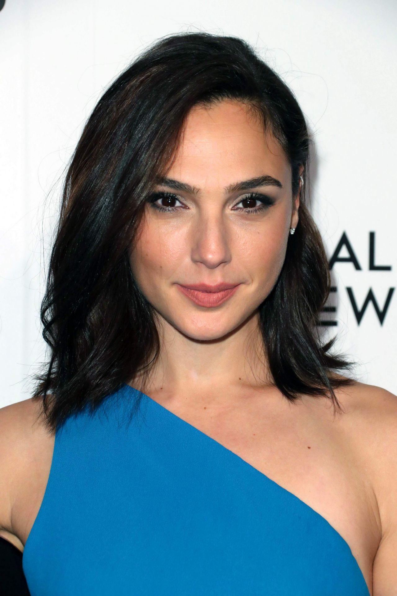 Gal Gadot - National Board Of Review Annual Awards Gala in NYC • CelebMafia