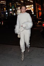 Gigi Hadid - Heading Out to Dinner in New York City