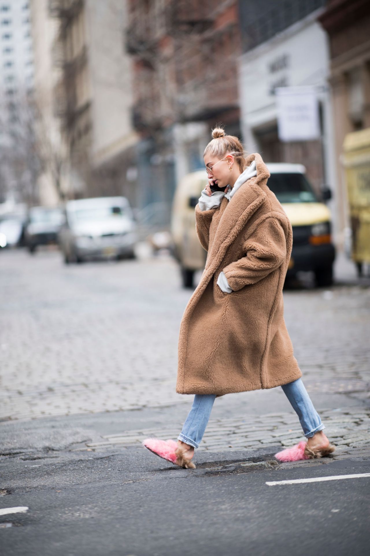 Hailey Baldwin in a Beige Oversized Coat and Slippers - Manhattan 01/16 ...