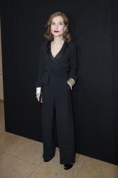 Isabelle Huppert – Giorgio Armani Prive Show Spring Summer 2018 in Paris