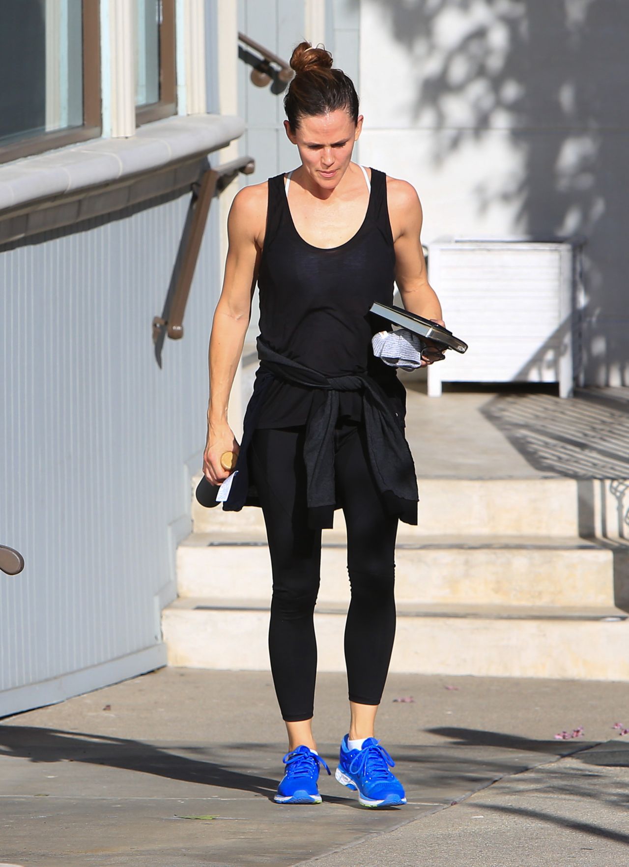 Jennifer Garner Goes to the Gym in Brentwood 01/13/2018 • CelebMafia