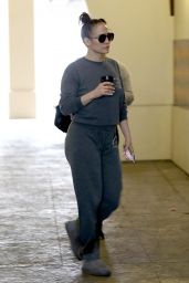 Jennifer Lopez in Workout Gear at the Gym in Los Angeles