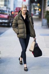 Karlie Kloss Street Style - Out in New York 01/15/2018
