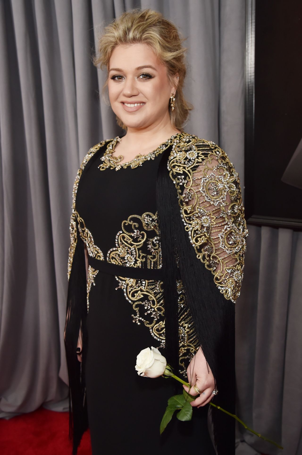 Kelly Clarkson – 2018 Grammy Awards in New York • CelebMafia