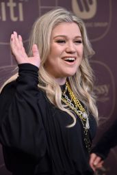 Kelly Clarkson – Warner Music Pre-Grammy 2018 Party in New York