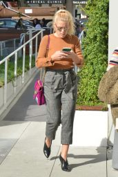 Kelly Oxford and Busy Philipps Shopping at The New Fred Segal Store in West Hollywood