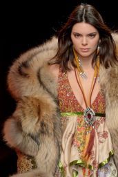 Kendall Jenner - Dsquared2 Fashion Show in Milan