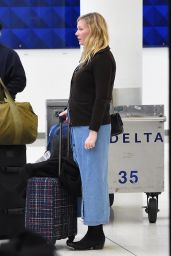 Kirsten Dunst and Her Fiancee Jesse Plemons Arriving at LAX in Los Angeles
