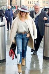 Kylie Minogue Street Style - Out in London 01/15/2018