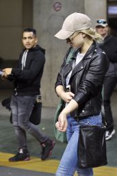 Lili Reinhart and Cole Sprouse Arriving Back in Vancouver 01/10/2018