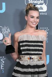 Margot Robbie – 2018 Critics’ Choice Awards
