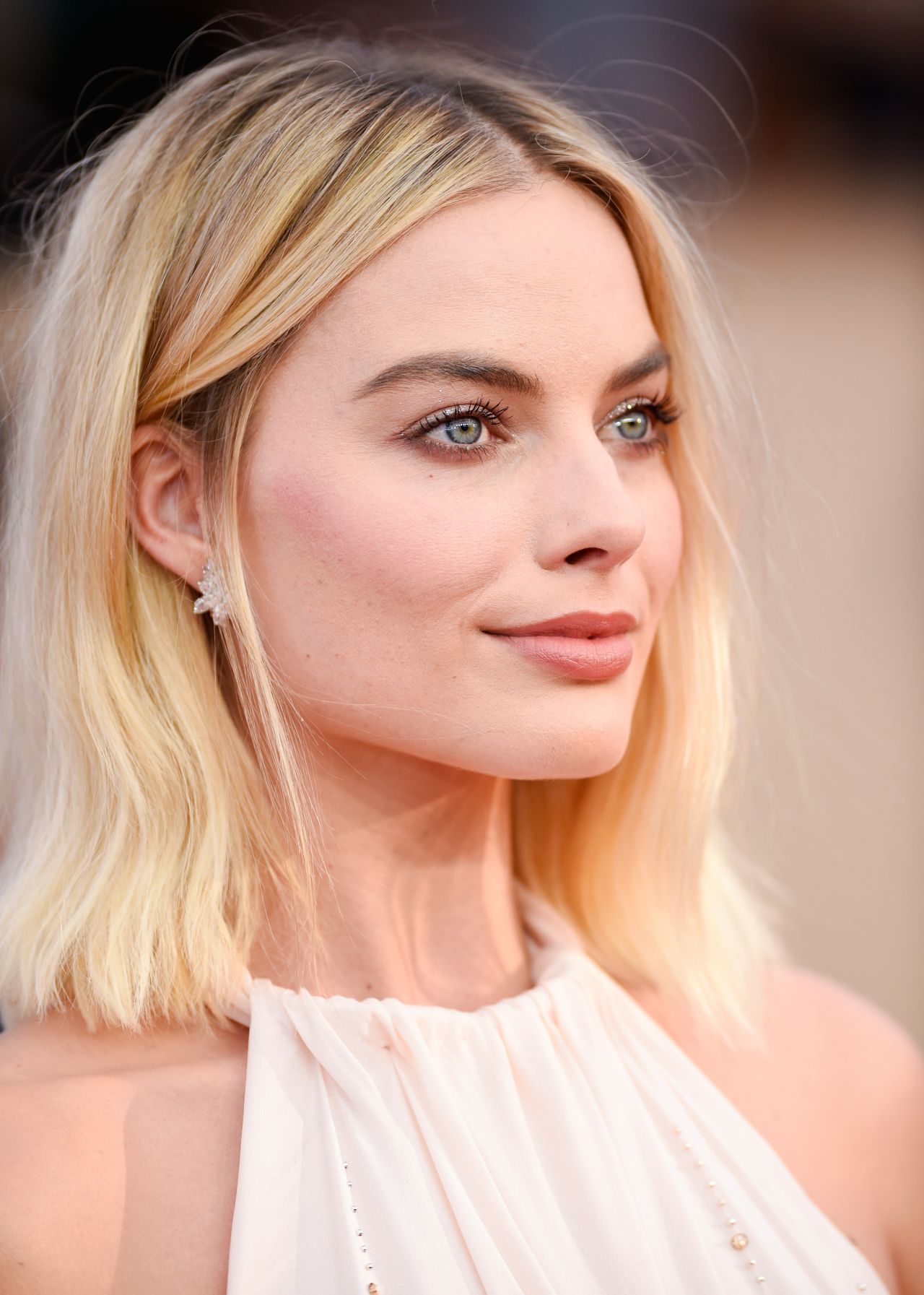 Margot Robbie – 2018 SAG Awards in LA • CelebMafia