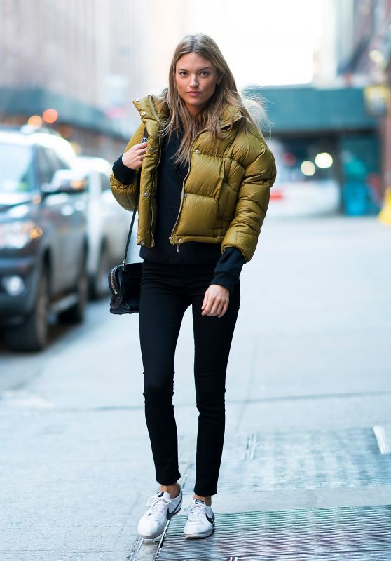 Martha Hunt Street Style - Out in Chelsea, NYC