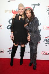Melissa Peterman – Inaugural Janie’s Fund Gala & Grammy Viewing Party in LA
