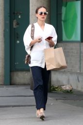 Natalie Portman in Casual Outfit Out in Los Angeles