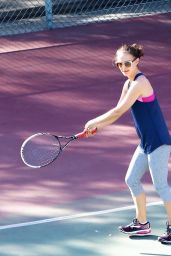 Natalie Portman Plays Some Casual Tennis in LA 