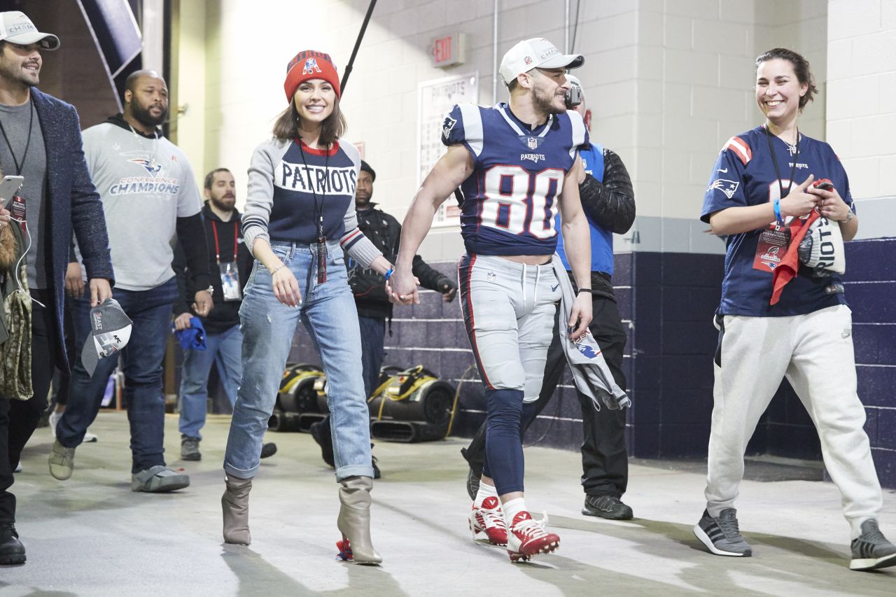 Olivia culpo 2025 patriots sweater