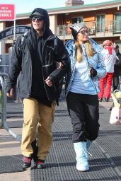 Paris Hilton Going Skiing in Aspen