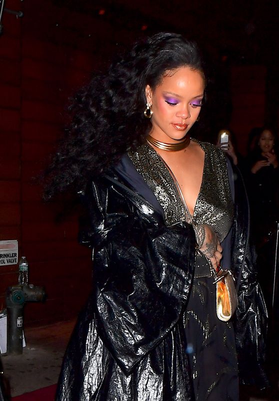 Rihanna - Leaving 1Oak Nightclub in NYC