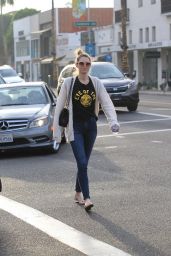 Sara Foster Shopping in Beverly Hills