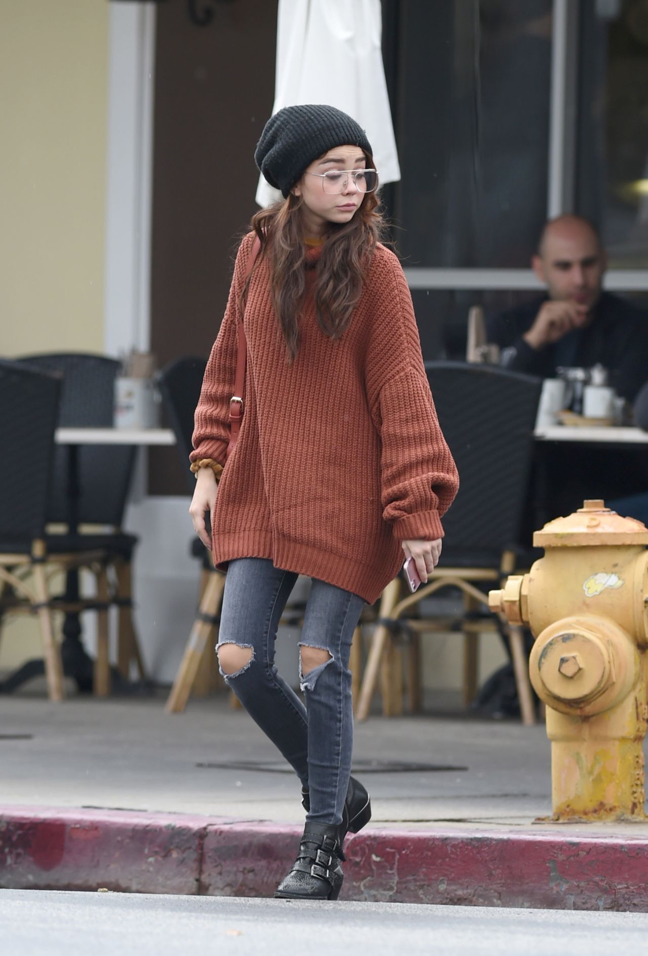 Sarah Hyland Street Style - Goes to a Cafe with Wells Adams in LA