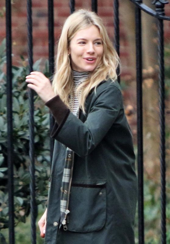 Sienna Miller Catching a Cab in New York City
