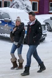 Sophie Monk and Stu Laundy Spending a Romantic Holiday in Canada, December 2017