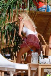 Victoria Silvstedt at Shelona in St Barts