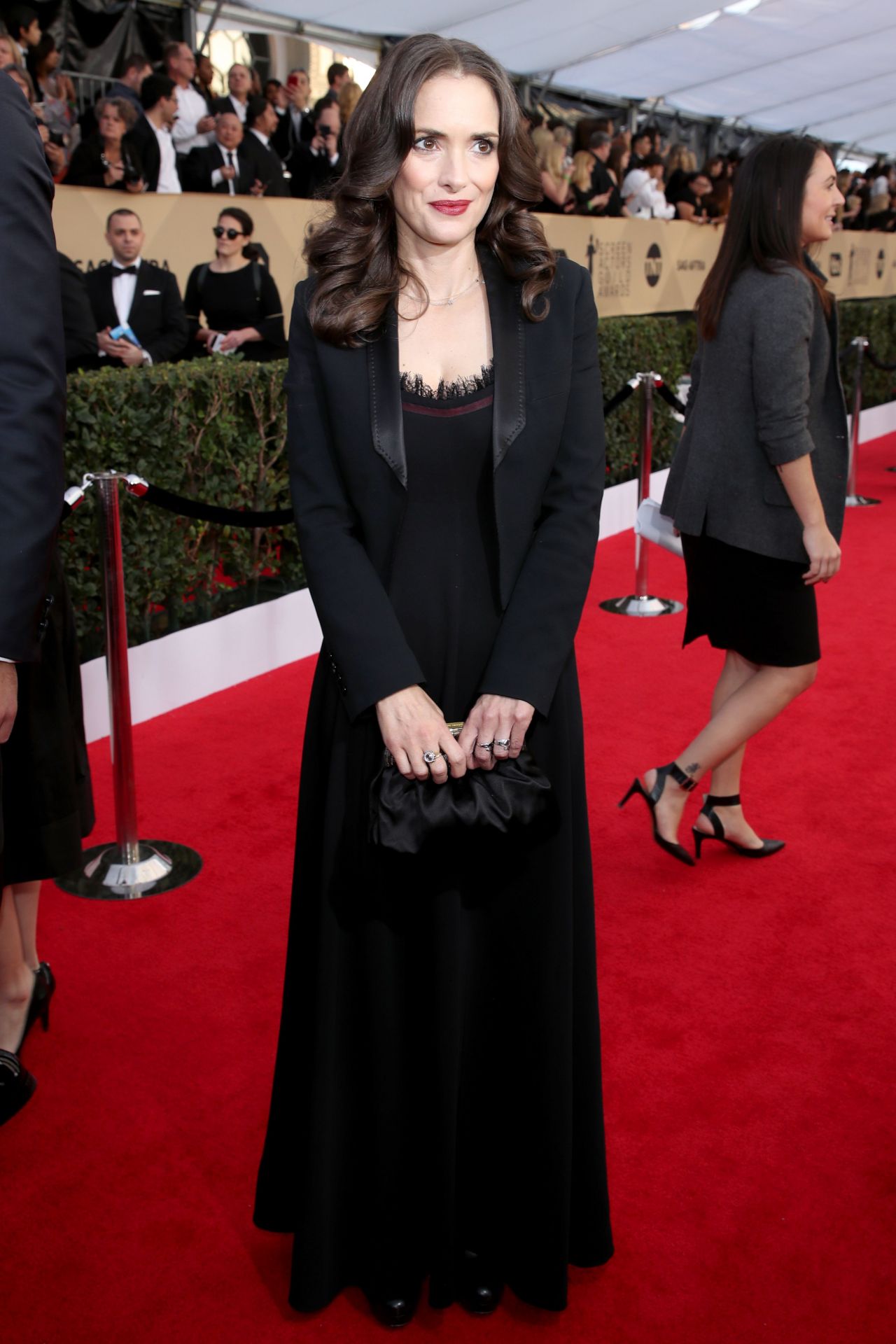 Winona Ryder – 2018 SAG Awards in LA • CelebMafia